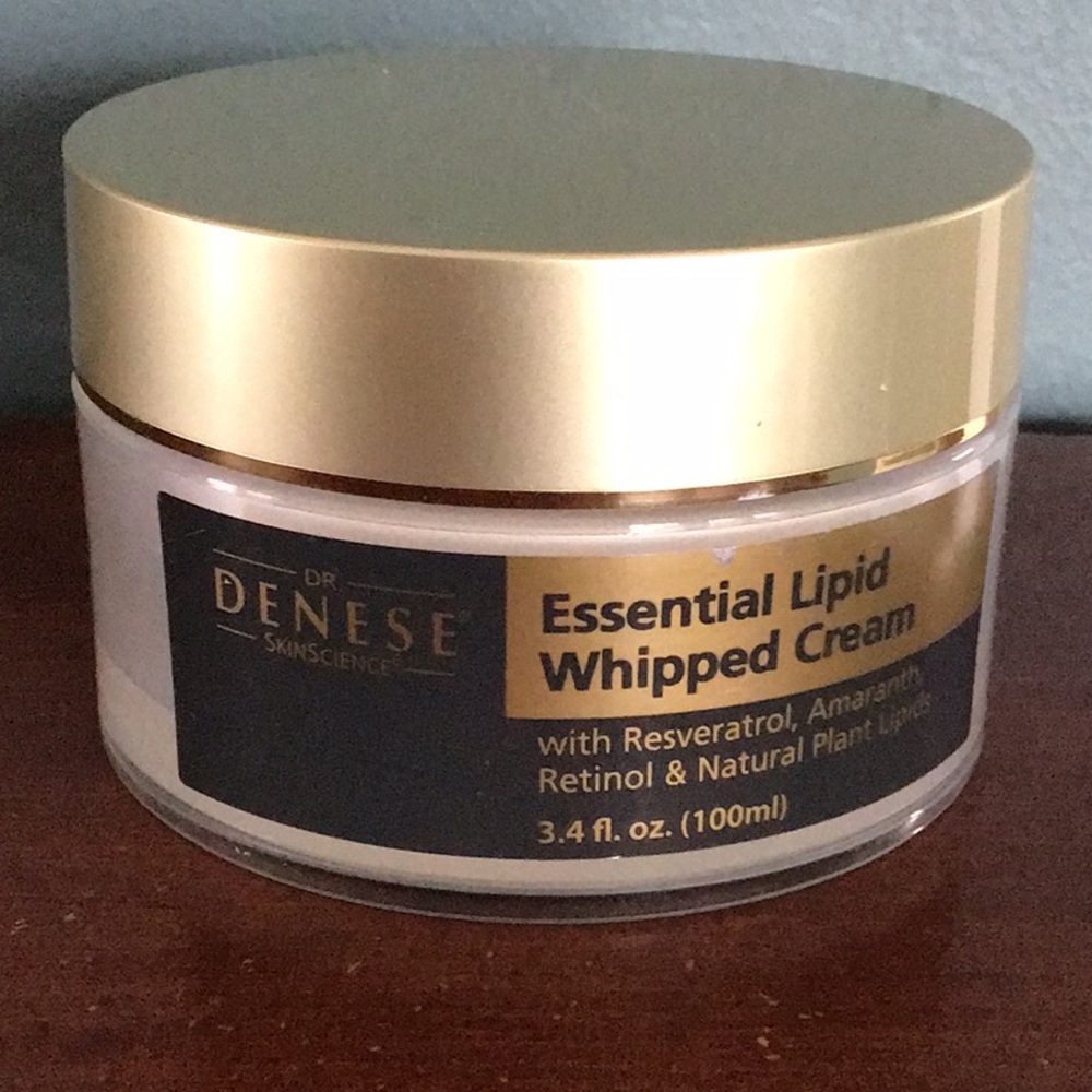 Dr. Denese Essential Lipid Whipped Cream - Gold and White